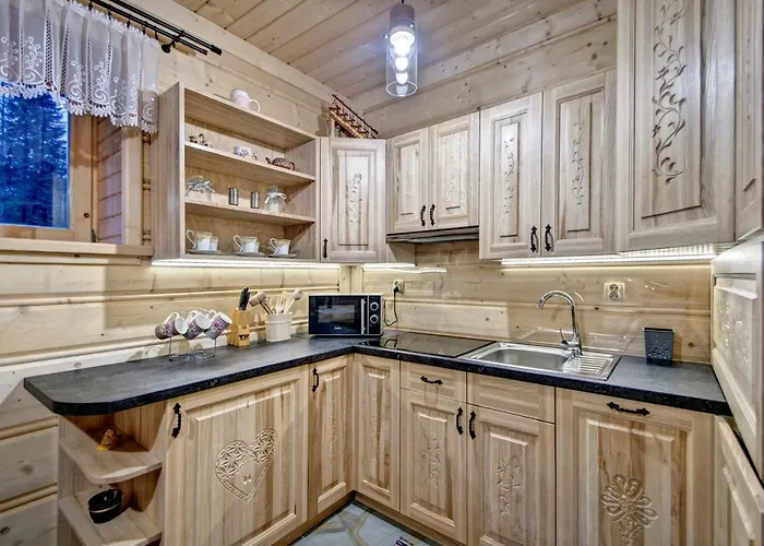 Jedroskowe Chatki 別荘 Witów